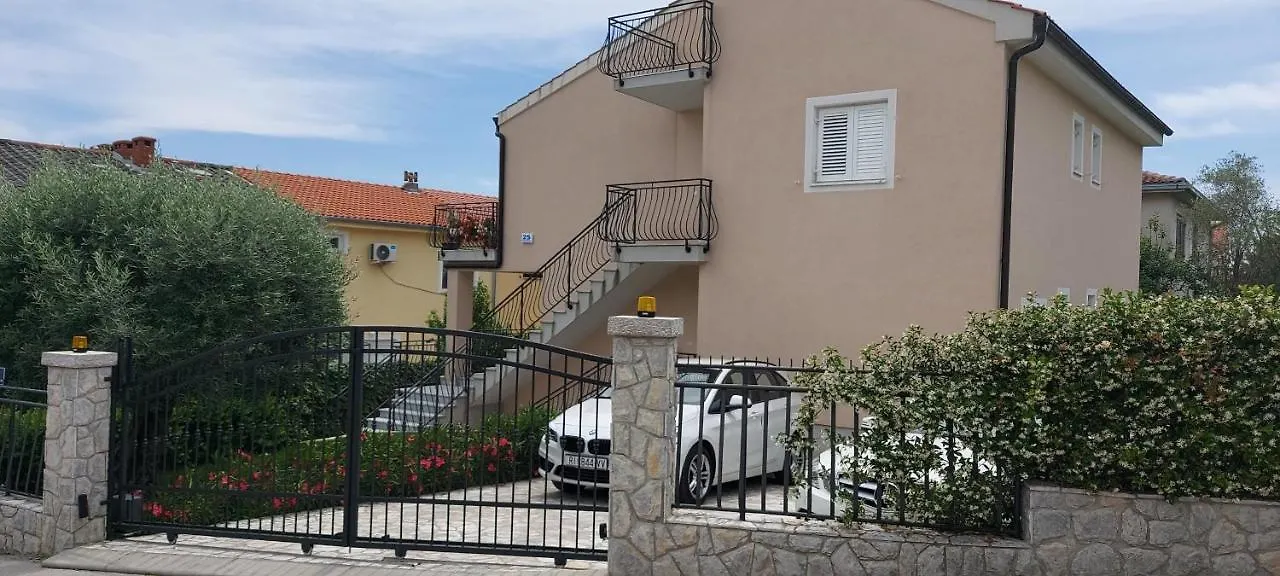 Daire Apartmani Tomislav Krk Town Hırvatistan